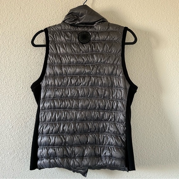 Calvin Klein Women’s Performance Premium Down Vest Medium Gray Metallic Sporty - Picture 11 of 16